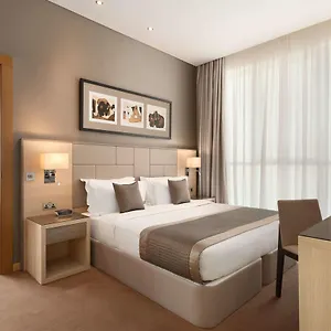 Tryp By Wyndham Center 4*, Abu Dabi Emiratos Árabes Unidos