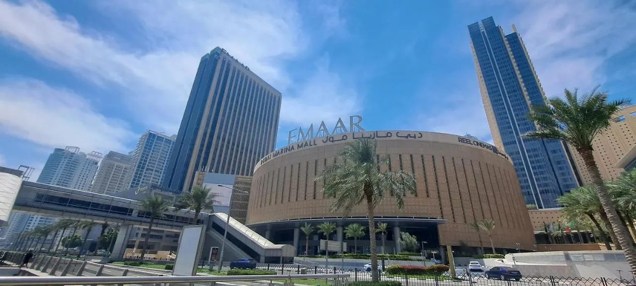 بيت شباب نزل دبيفي The Marina View