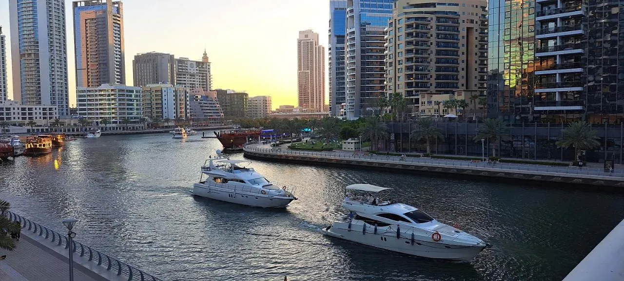 نزل دبيفي The Marina View دبي
